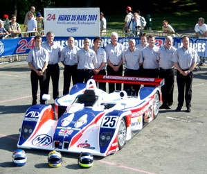 The squad at Le Mans in 2004. 